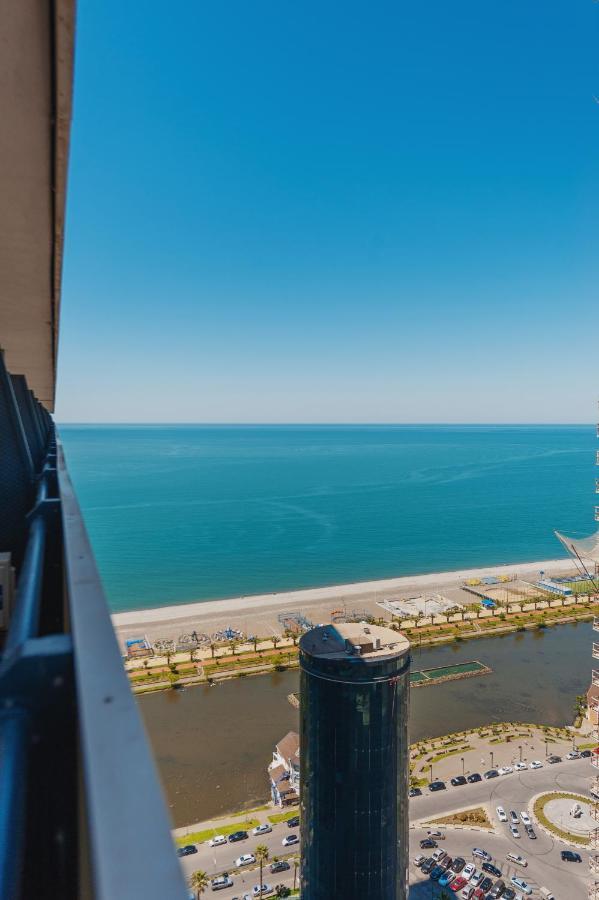 Orbi City Twin Tower Batumi Bagian luar foto