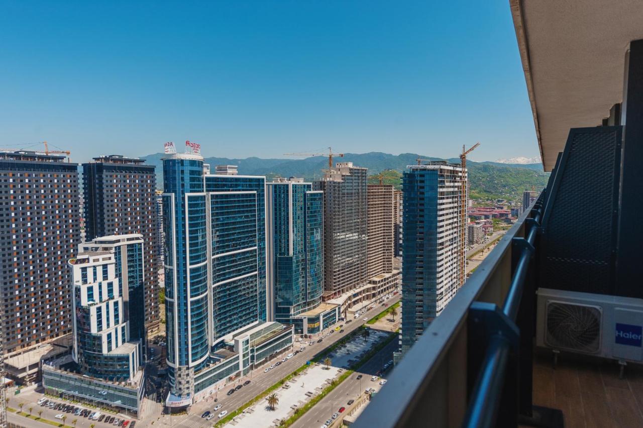 Orbi City Twin Tower Batumi Bagian luar foto